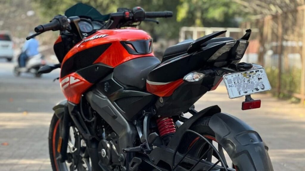 Bajaj Pulsar NS125 Price details in Hindi